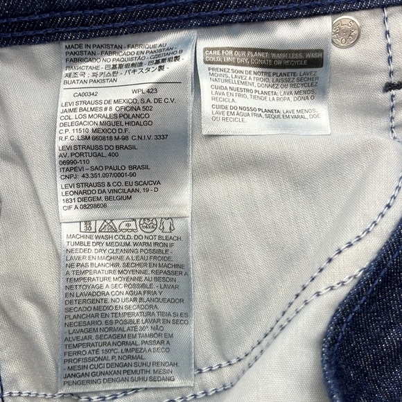 NWT Levi’s Bermuda Shorts Size 10/30 - Picture 10 of 16